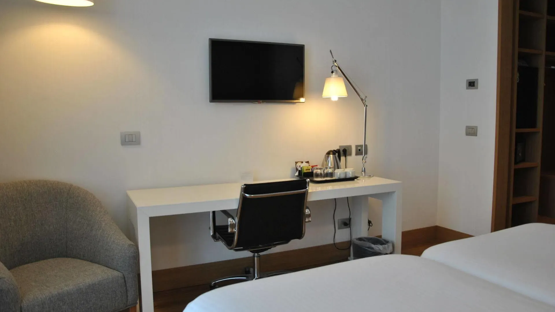 Hilton Garden Inn Milan North 4*,  Włochy